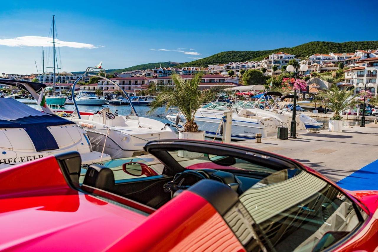 Marina Delfin Apartments - Top Location & Pet Friendly Szveti Vlasz Kültér fotó